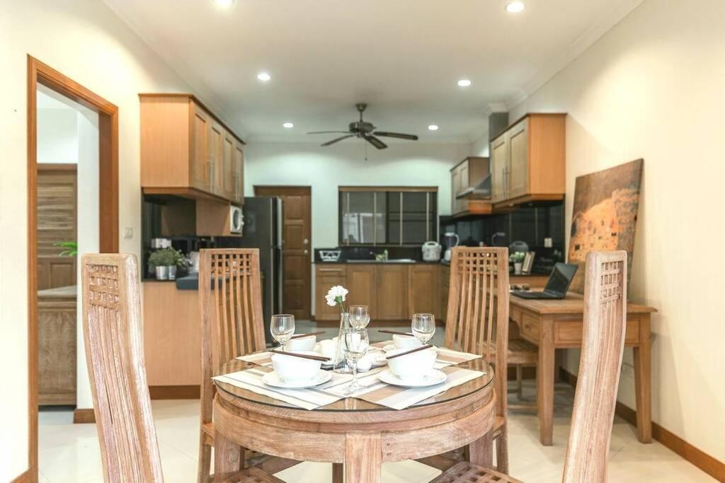 Anb Poolvilla 3Br Walk Private Beach In Pratamnak Pattaya Eksteriør billede